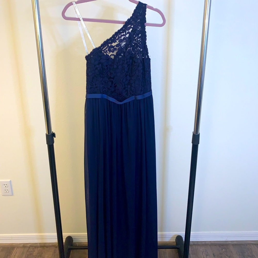 David’s Bridal Navy Bridesmaid Dress - Size 6